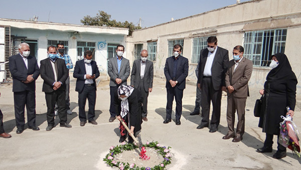 آغاز عملیات ساخت مدرسه ۳ کلاسه خیرساز در روستای بندارت فلاورجان