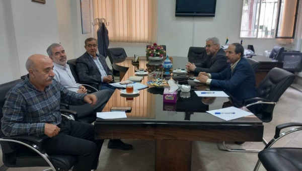 دیدار فرماندار خمین با مدیر عامل جامعه خیرین مدرسه ساز کشور