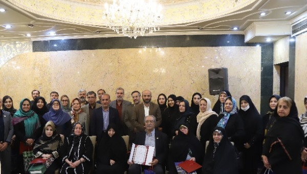 تقدیر از  همسران روسای مجامع خیرین مدرسه ساز کشور