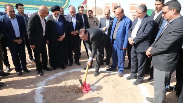در یازدهمین روز از جنگ تحمیلی، زندگی در ایران جاری است و خیرین مدرسه ساز همچون گذشته با عشق وافر در توسعه و عدالت آموزشی  گام برداشته و در این مسیر پیشتاز هستند.