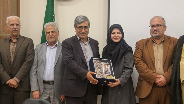 در پنجمین روز از بیست و هفتمین جشنواره خیرین مدرسه ساز آیین تجلیل از پیشکسوتان نیک‌اندیش مدرسه ساز در مدرسه تبریزی ناحیه ۵ اصفهان برگزار شد.