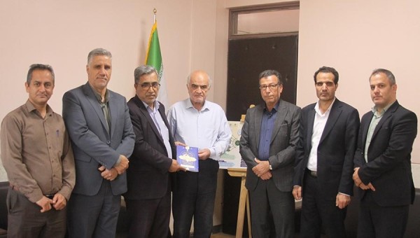 تفاهم نامه ساخت مدرسه ۹ کلاسه در ناحیه ۲ اصفهان امضا شد