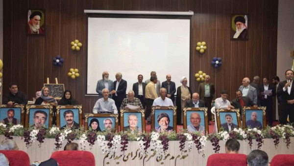 دانشآموزی که همه دارایی یک میلیون تومانیاش را وقف مدرسهسازی کرد