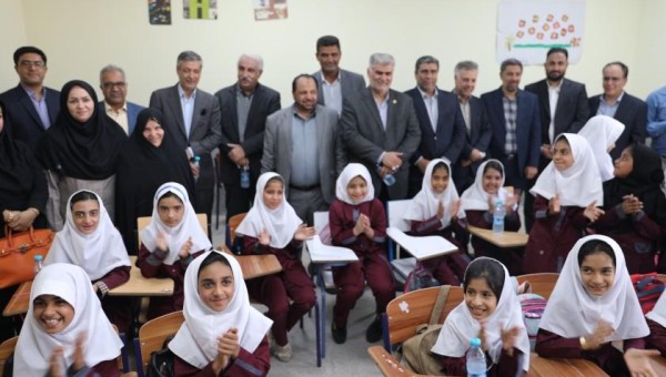 بهره برداری از دو مدرسه ۱۲ کلاسه خیر ساز امید خاورمیانه و زنده یاد «محمدرضا اویسی» درجیرفت