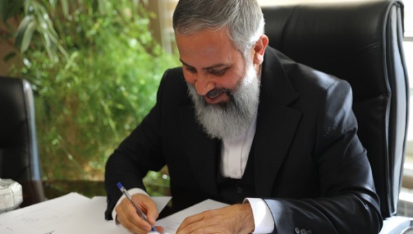 امضاء تفاهم نامه تکمیل پنج پروژه نیمه تمام در استان کرمان